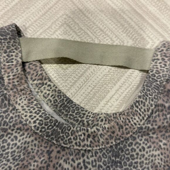 Chaser Girls Leopard Print Lightweight Sweatshirt - Picture 5 of 5